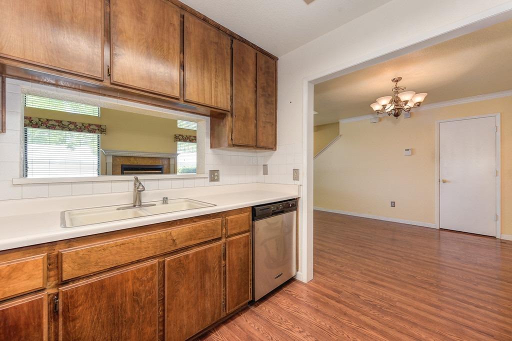Detail Gallery Image 13 of 39 For 3612 Gold Creek Ln, Sacramento,  CA 95827 - 2 Beds | 2 Baths