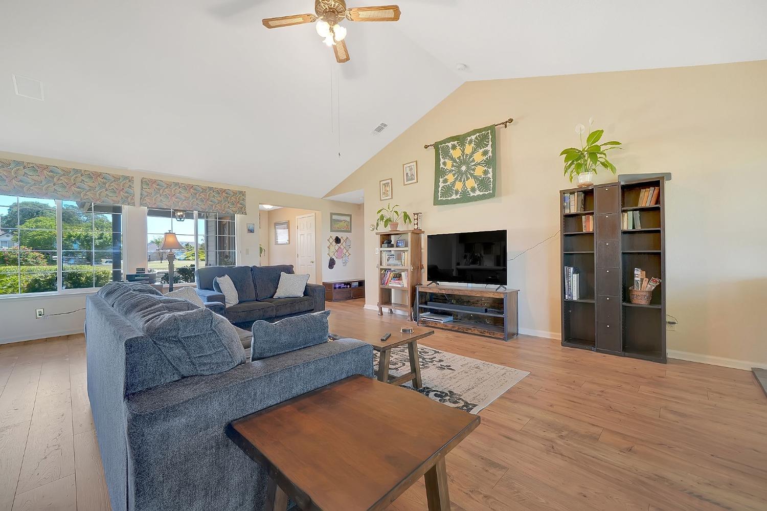 Detail Gallery Image 13 of 71 For 14 Teal Ct, Wallace,  CA 95254 - 3 Beds | 2 Baths