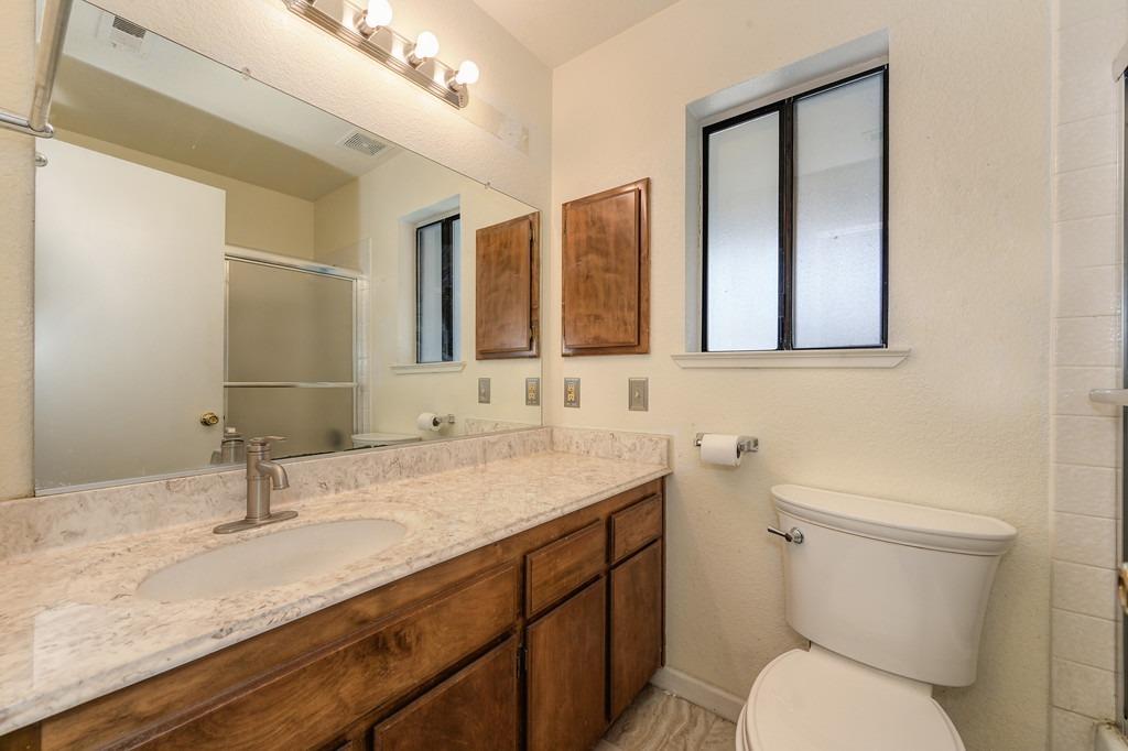 Detail Gallery Image 16 of 39 For 3612 Gold Creek Ln, Sacramento,  CA 95827 - 2 Beds | 2 Baths