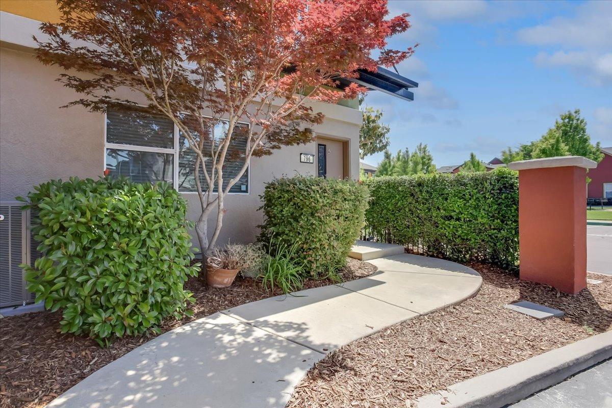 Detail Gallery Image 13 of 71 For 796 Ore Ct, West Sacramento,  CA 95691 - 2 Beds | 2/1 Baths