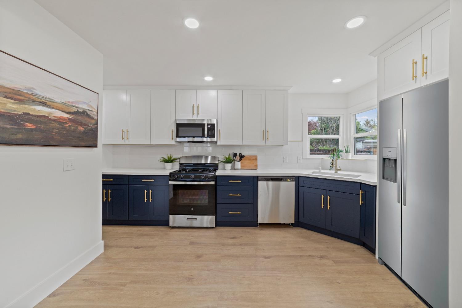 Detail Gallery Image 7 of 21 For 811 Tomato Aly, Sacramento,  CA 95818 - 2 Beds | 1 Baths