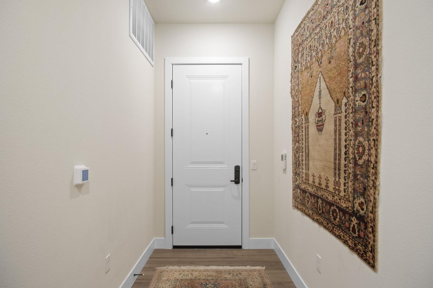 Detail Gallery Image 6 of 39 For 1661 Spring St #434,  Davis,  CA 95616 - 3 Beds | 2/1 Baths