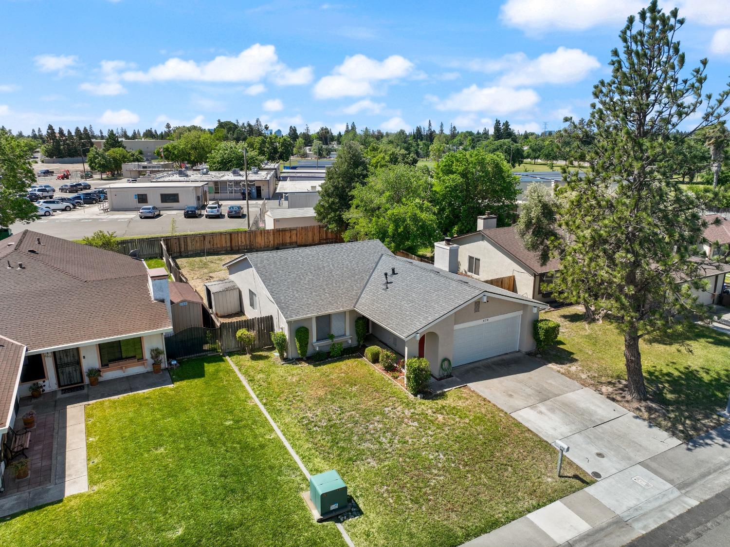 Detail Gallery Image 1 of 1 For 670 Turnstone Dr, Sacramento,  CA 95834 - 3 Beds | 2 Baths