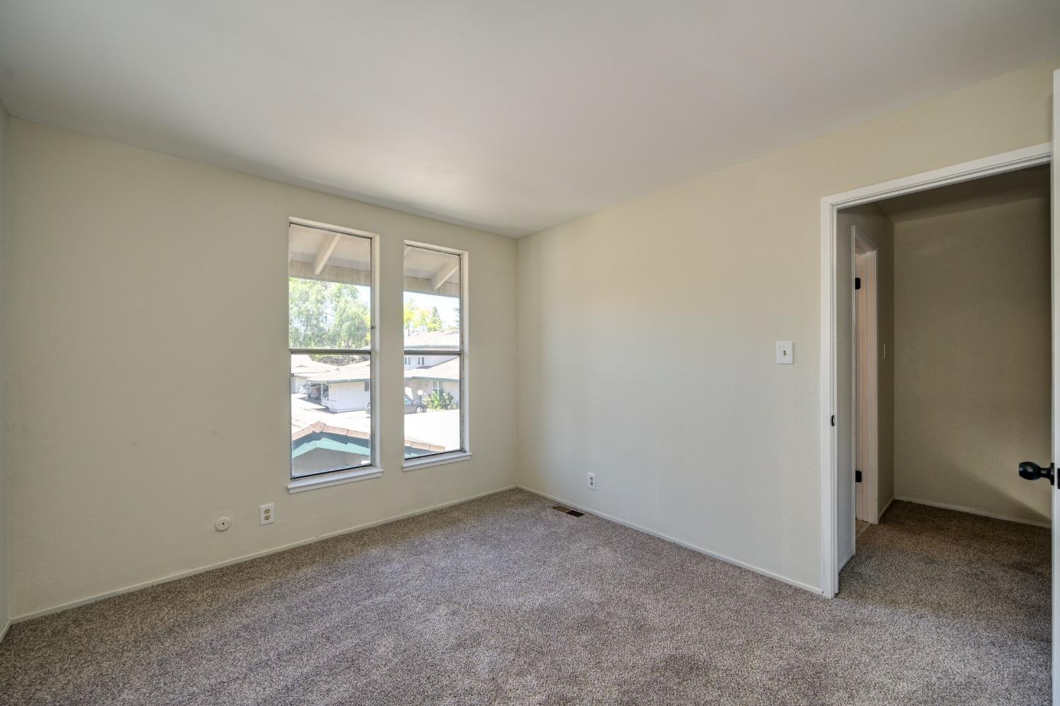 Detail Gallery Image 16 of 41 For 721 Roundtree Ct, Sacramento,  CA 95831 - 2 Beds | 1/1 Baths