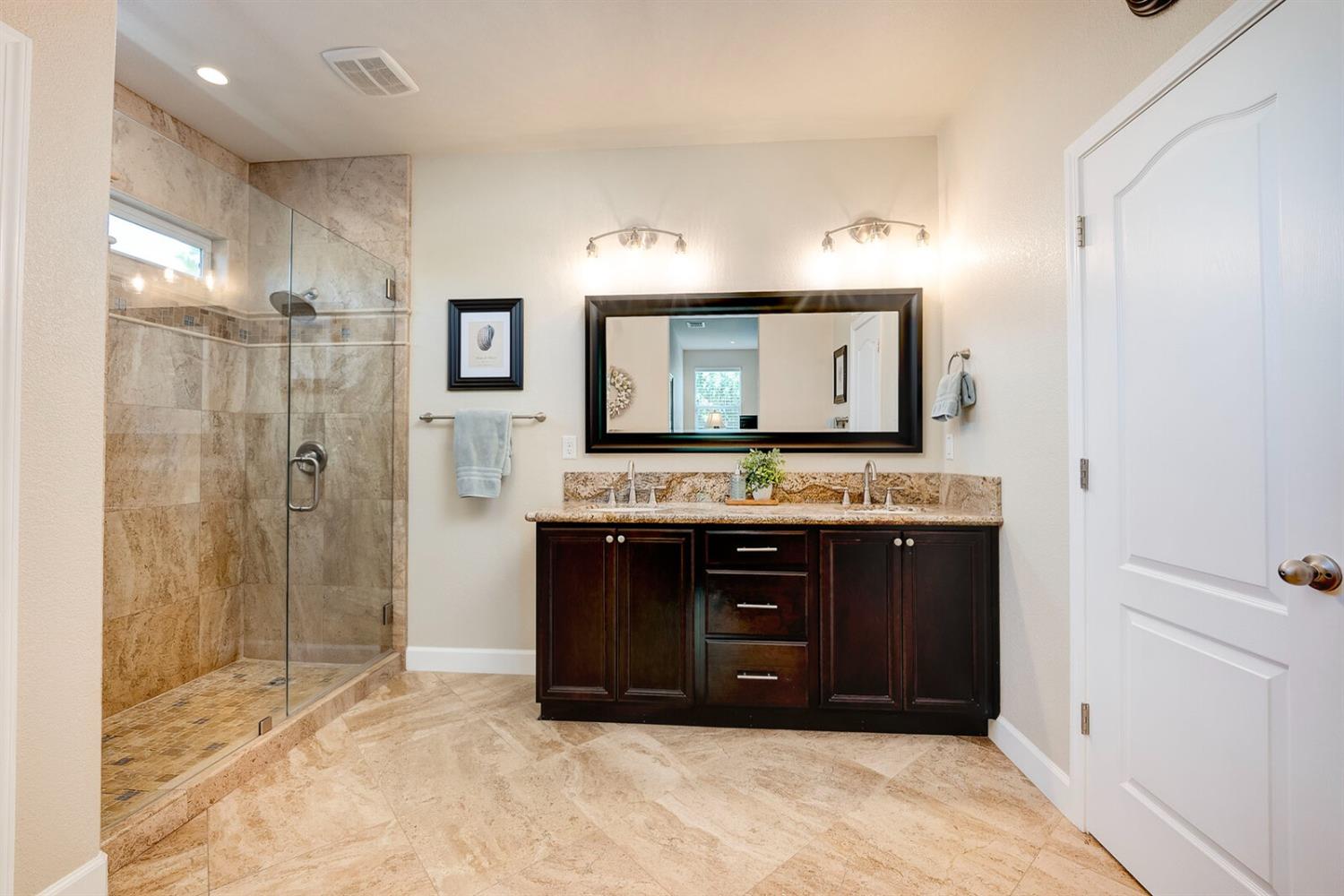 Detail Gallery Image 23 of 47 For 200 Fantail, Lincoln,  CA 95648 - 4 Beds | 2 Baths