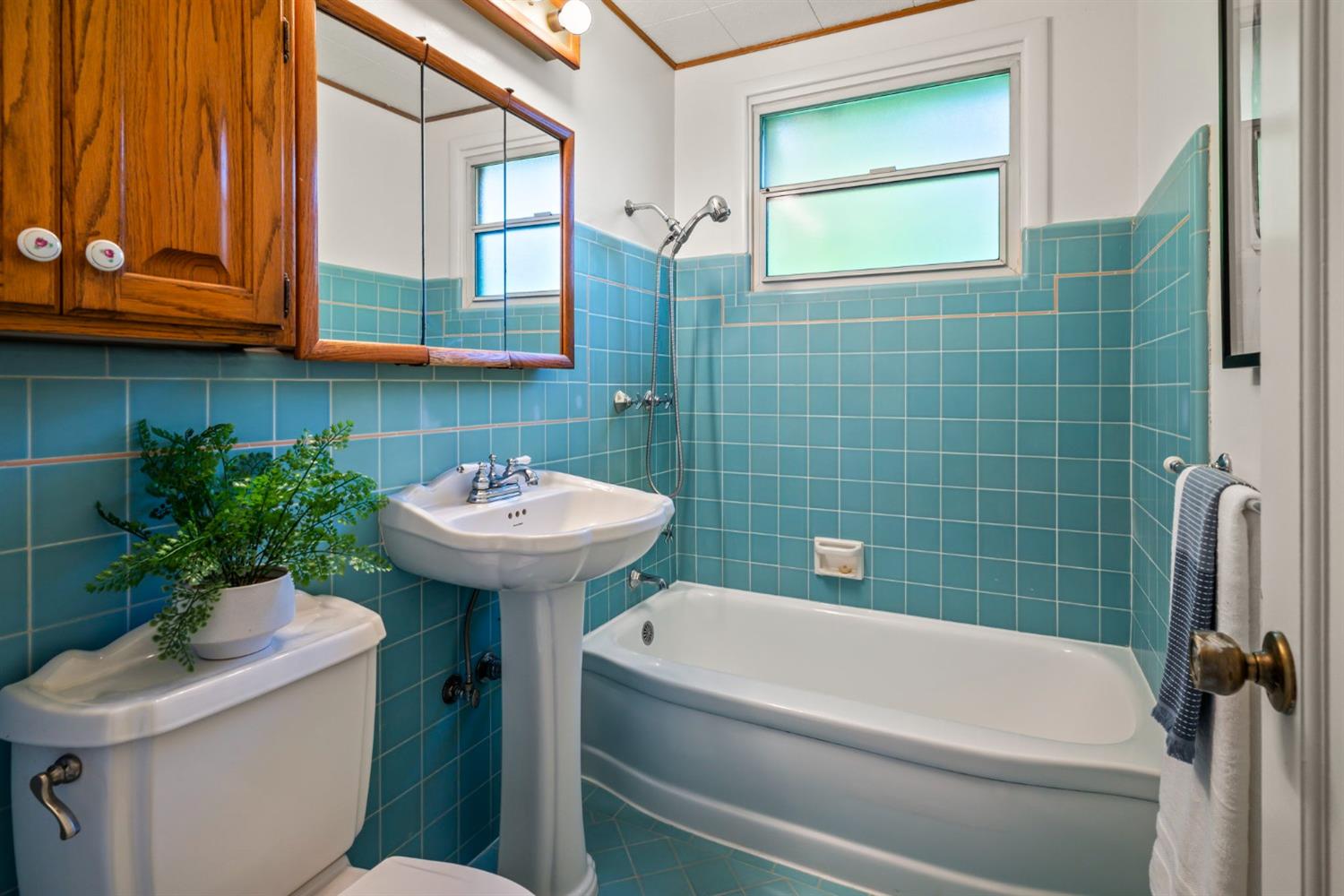 Detail Gallery Image 22 of 26 For 2241 Ione St, Sacramento,  CA 95864 - 3 Beds | 1 Baths