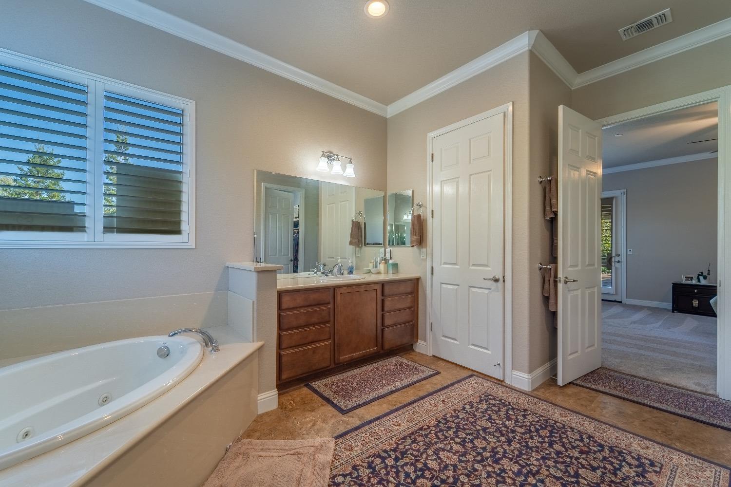 Detail Gallery Image 35 of 48 For 1512 Knollwood St, Manteca,  CA 95336 - 3 Beds | 2/1 Baths