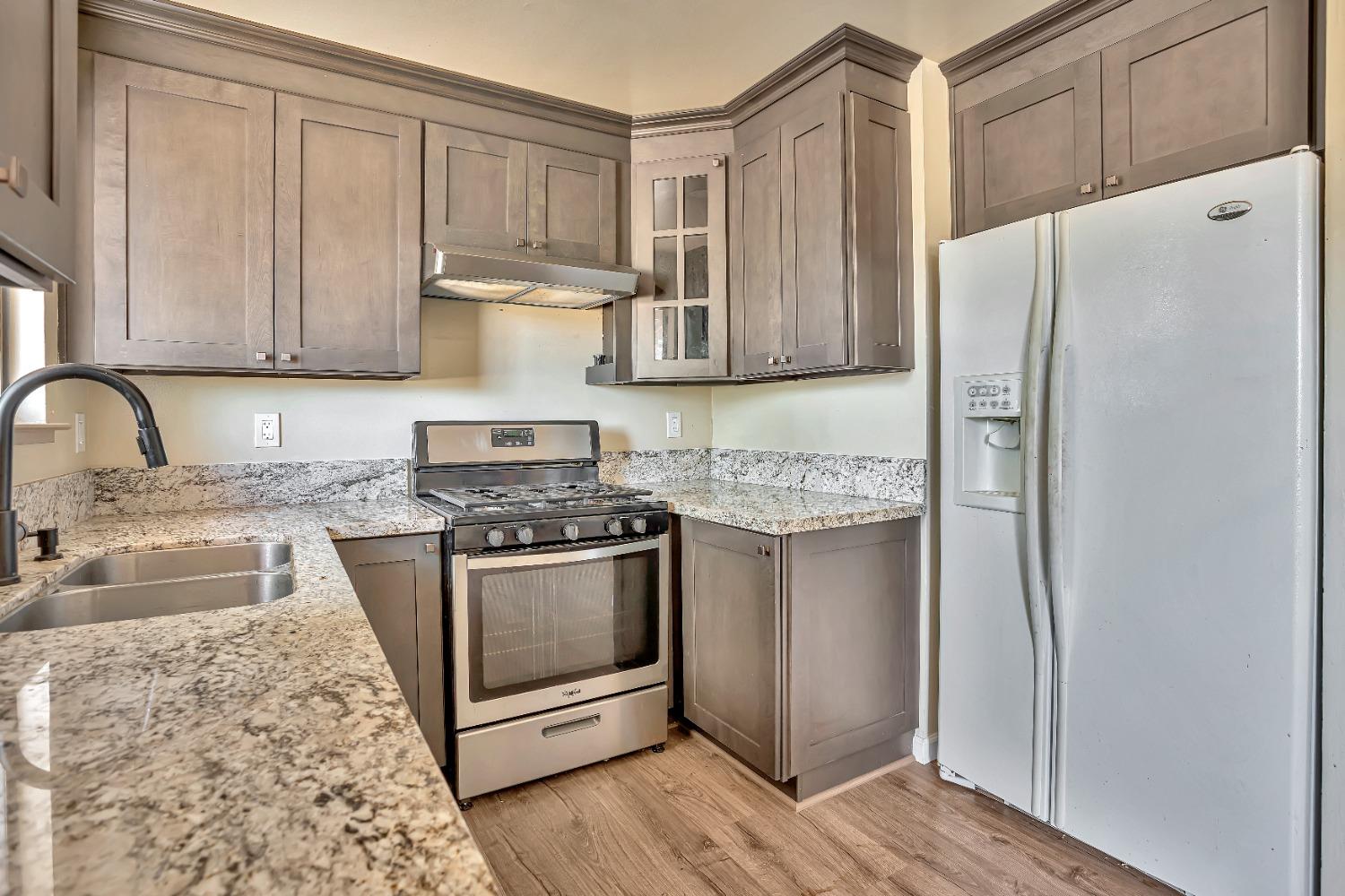 Detail Gallery Image 9 of 23 For 3854 Bainbridge Dr, North Highlands,  CA 95660 - 3 Beds | 1 Baths