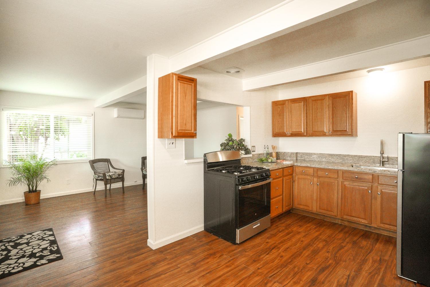 Detail Gallery Image 11 of 35 For 423 Poplar Ave, West Sacramento,  CA 95691 - 2 Beds | 1 Baths
