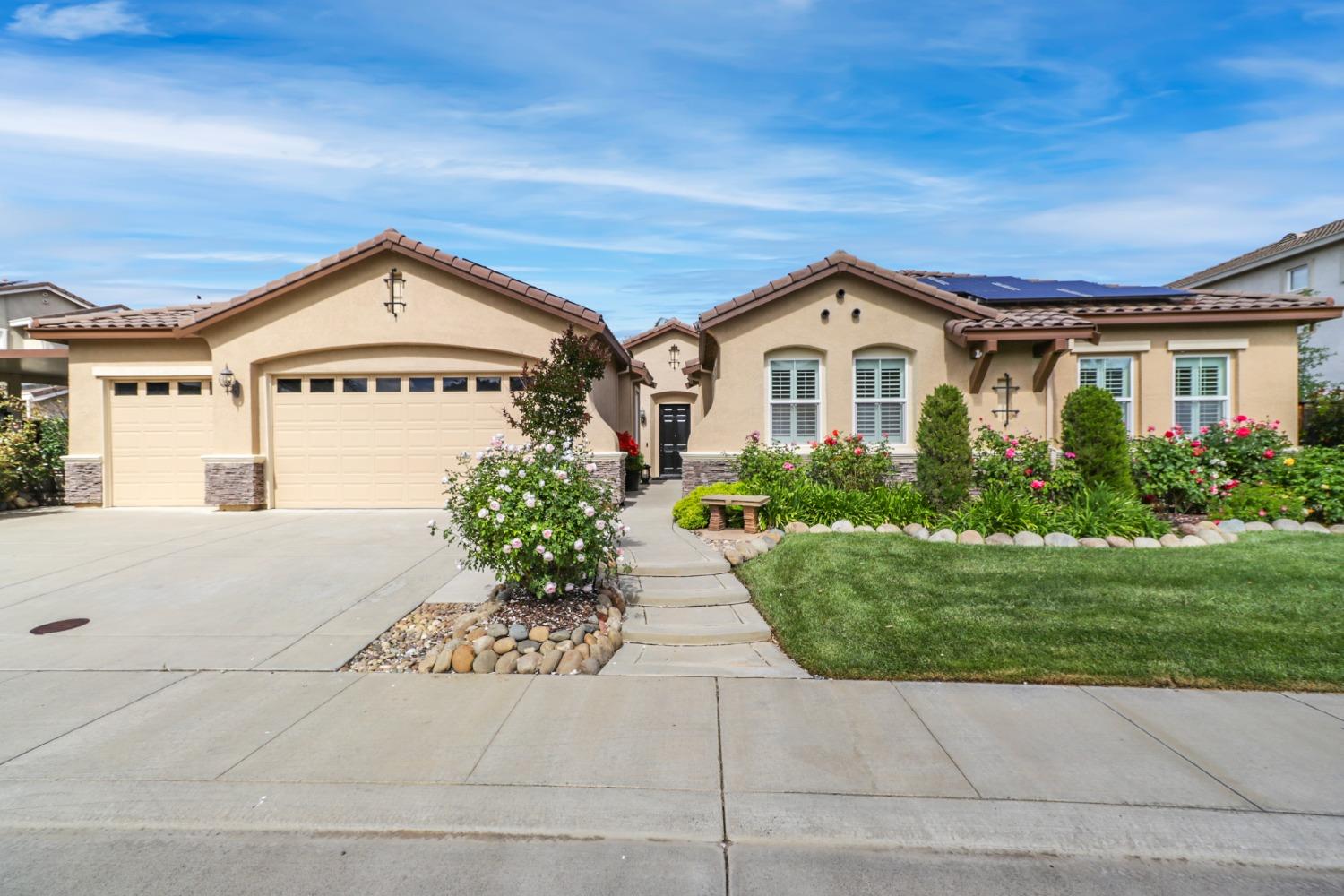 Detail Gallery Image 1 of 62 For 18021 Ruddy St, Woodland,  CA 95695 - 4 Beds | 2/1 Baths