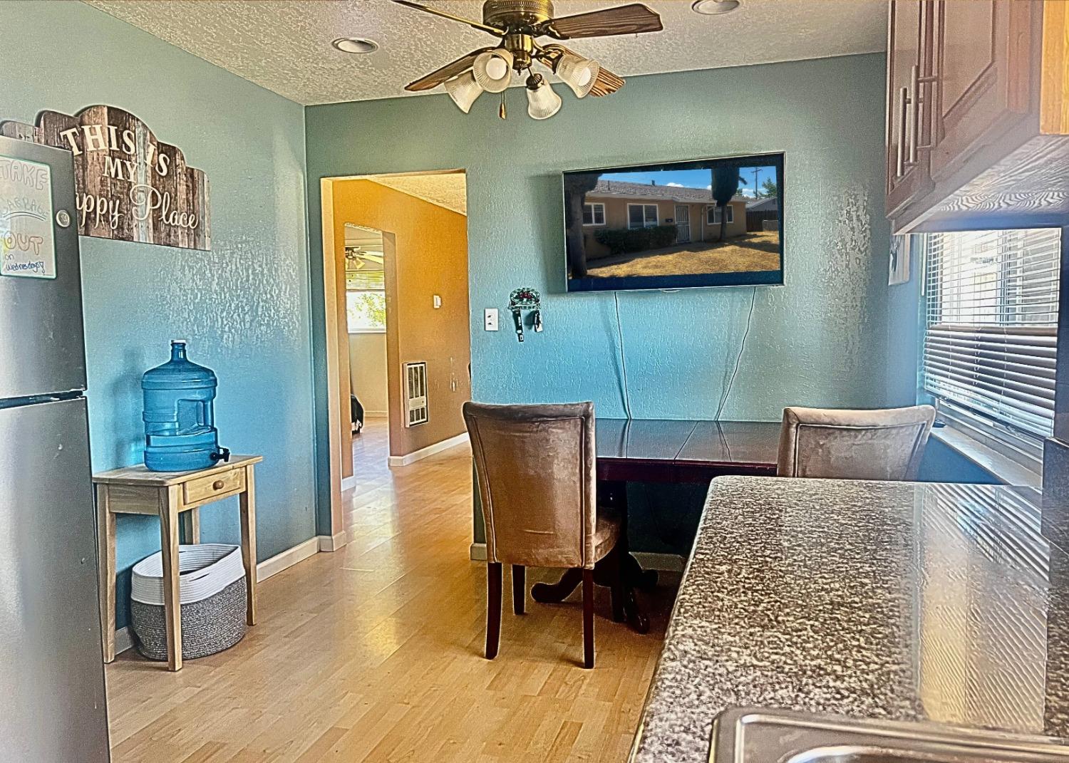 Detail Gallery Image 10 of 22 For 658 Meadowlark Ln, Manteca,  CA 95336 - 3 Beds | 1/1 Baths