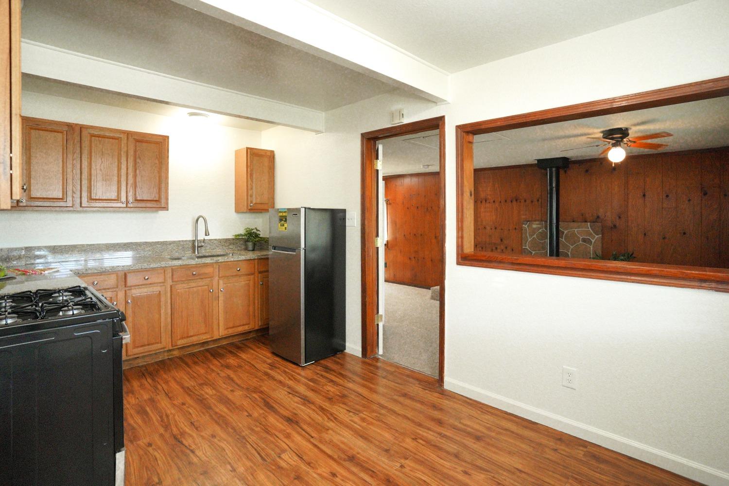 Detail Gallery Image 9 of 35 For 423 Poplar Ave, West Sacramento,  CA 95691 - 2 Beds | 1 Baths