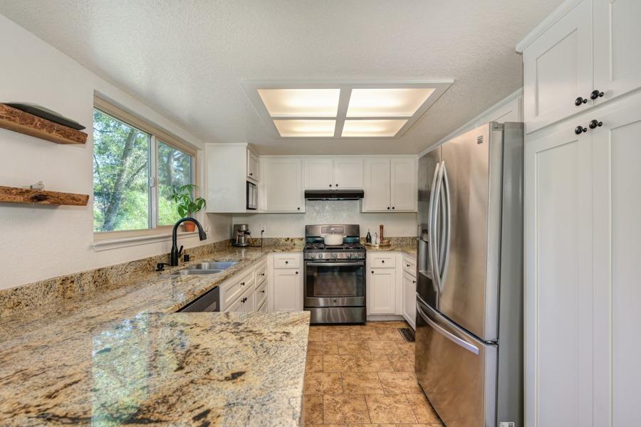 Detail Gallery Image 22 of 65 For 4589 Foothill Dr, Shingle Springs,  CA 95682 - 3 Beds | 2 Baths