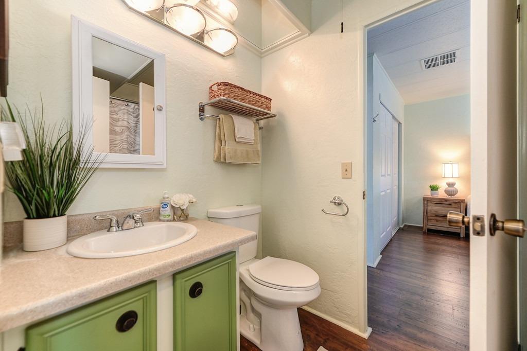 Detail Gallery Image 21 of 42 For 33 Allan Court, Folsom,  CA 95630 - 2 Beds | 2 Baths