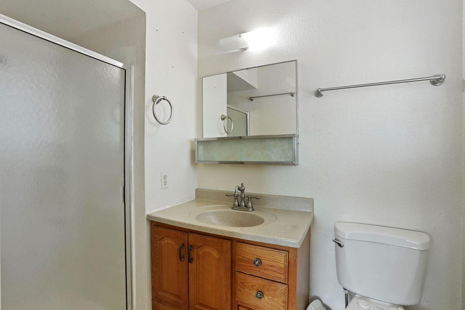 Detail Gallery Image 26 of 31 For 611 Highmoor Ave, Stockton,  CA 95210 - 3 Beds | 2 Baths