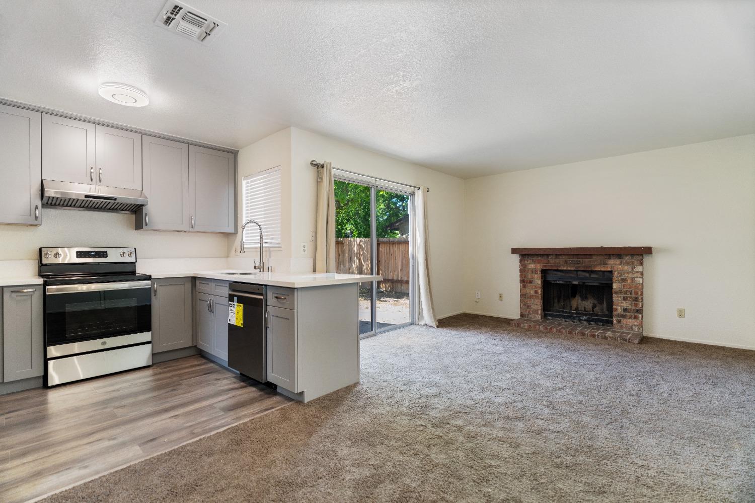 Detail Gallery Image 11 of 31 For 670 Turnstone Dr, Sacramento,  CA 95834 - 3 Beds | 2 Baths