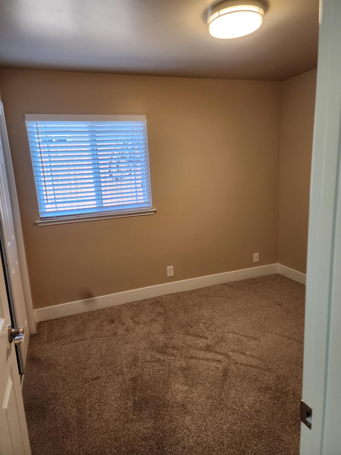Detail Gallery Image 19 of 35 For 4909 Ruger Ct, Sacramento,  CA 95842 - 3 Beds | 2 Baths