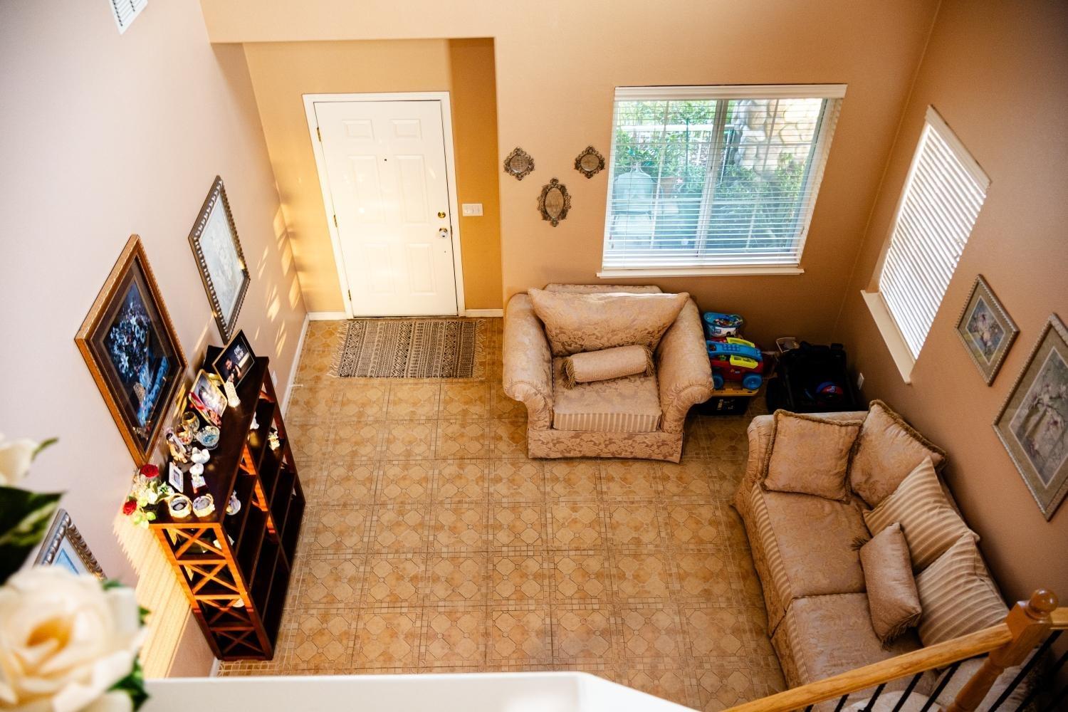 Detail Gallery Image 6 of 15 For 377 Daisy Ct, Merced,  CA 95341 - 4 Beds | 2/1 Baths