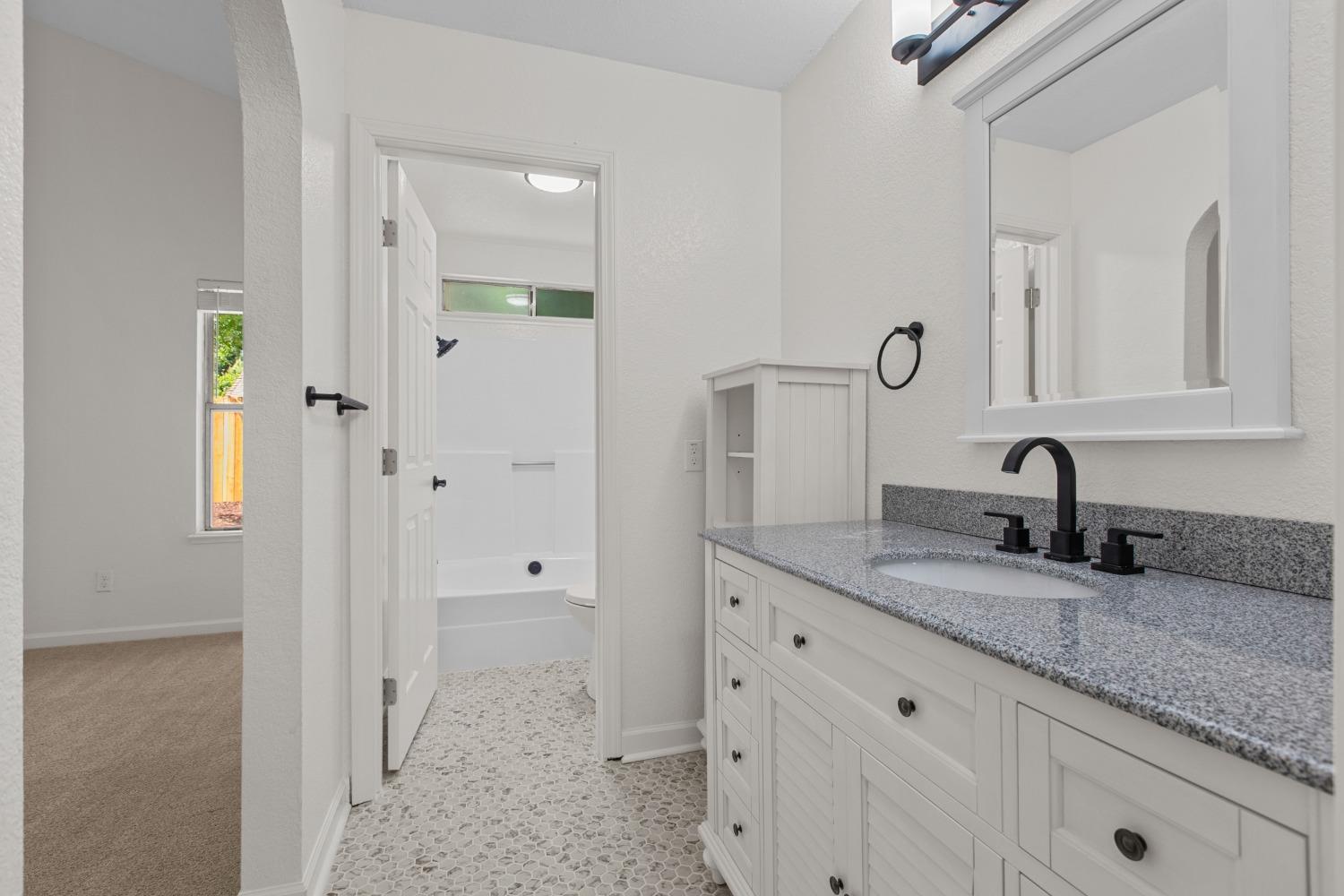 Detail Gallery Image 23 of 31 For 3096 Mill Oak Way, Sacramento,  CA 95833 - 3 Beds | 2 Baths