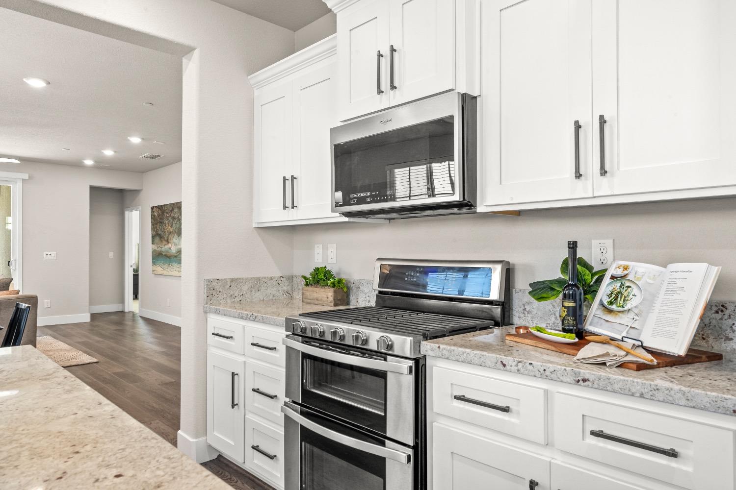 Detail Gallery Image 13 of 57 For 511 Desert Bloom Ct, Rocklin,  CA 95765 - 3 Beds | 2 Baths