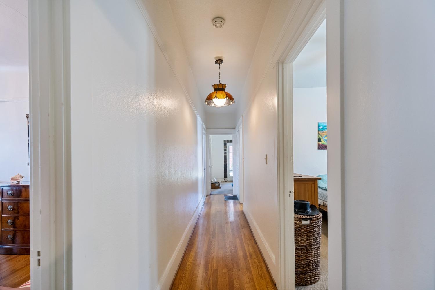 Detail Gallery Image 21 of 37 For 220 W Walnut St, Stockton,  CA 95204 - 3 Beds | 1 Baths