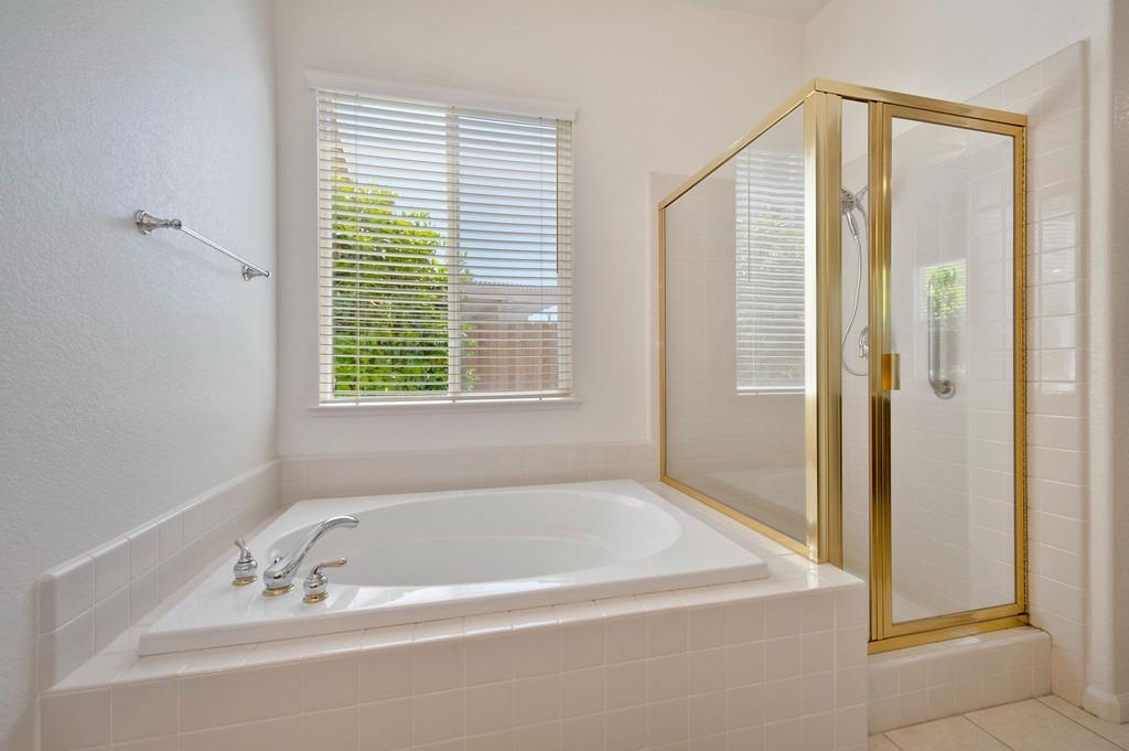 Detail Gallery Image 42 of 55 For 9468 Birchley Ct, Elk Grove,  CA 95624 - 4 Beds | 2 Baths