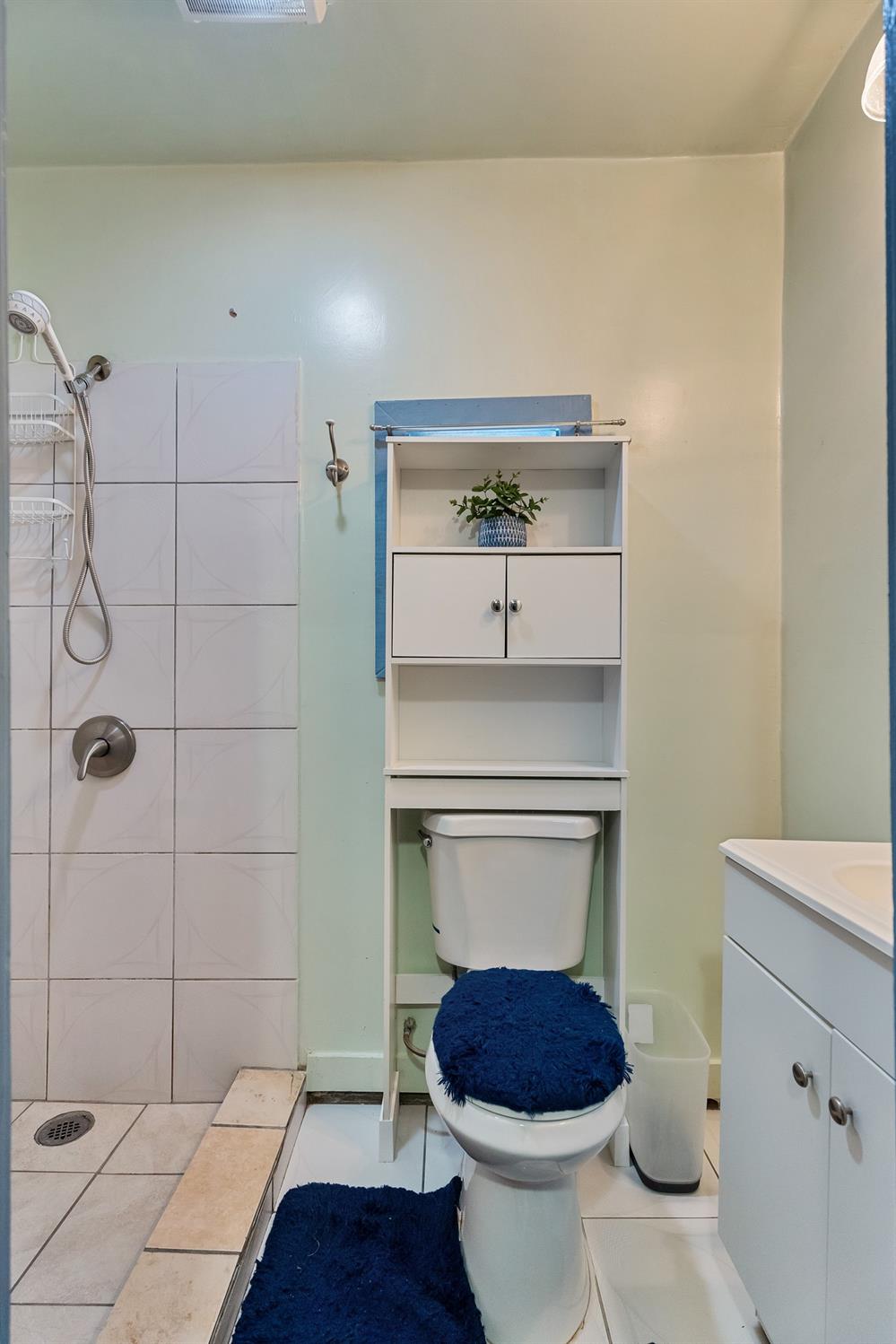 Detail Gallery Image 39 of 47 For 2910 N San Joaquin, Stockton,  CA 95204 - 3 Beds | 1/1 Baths