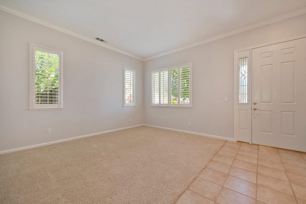 Detail Gallery Image 12 of 55 For 9468 Birchley Ct, Elk Grove,  CA 95624 - 4 Beds | 2 Baths
