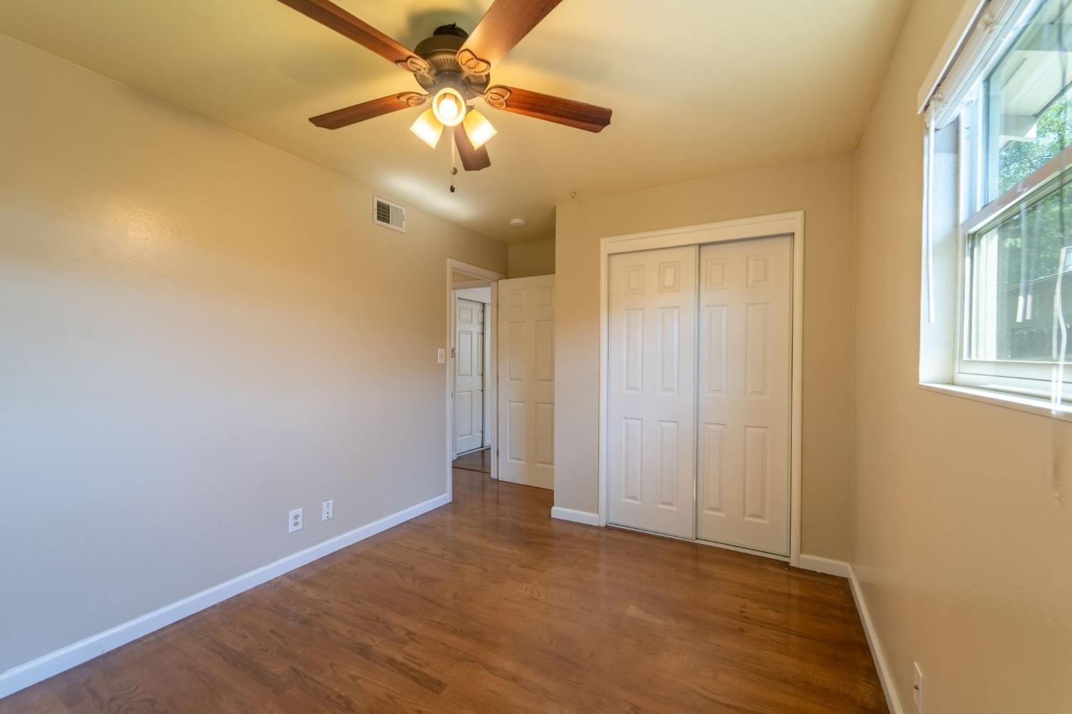 Detail Gallery Image 21 of 27 For 1126 Hawthorne Ave, Modesto,  CA 95350 - 3 Beds | 2 Baths
