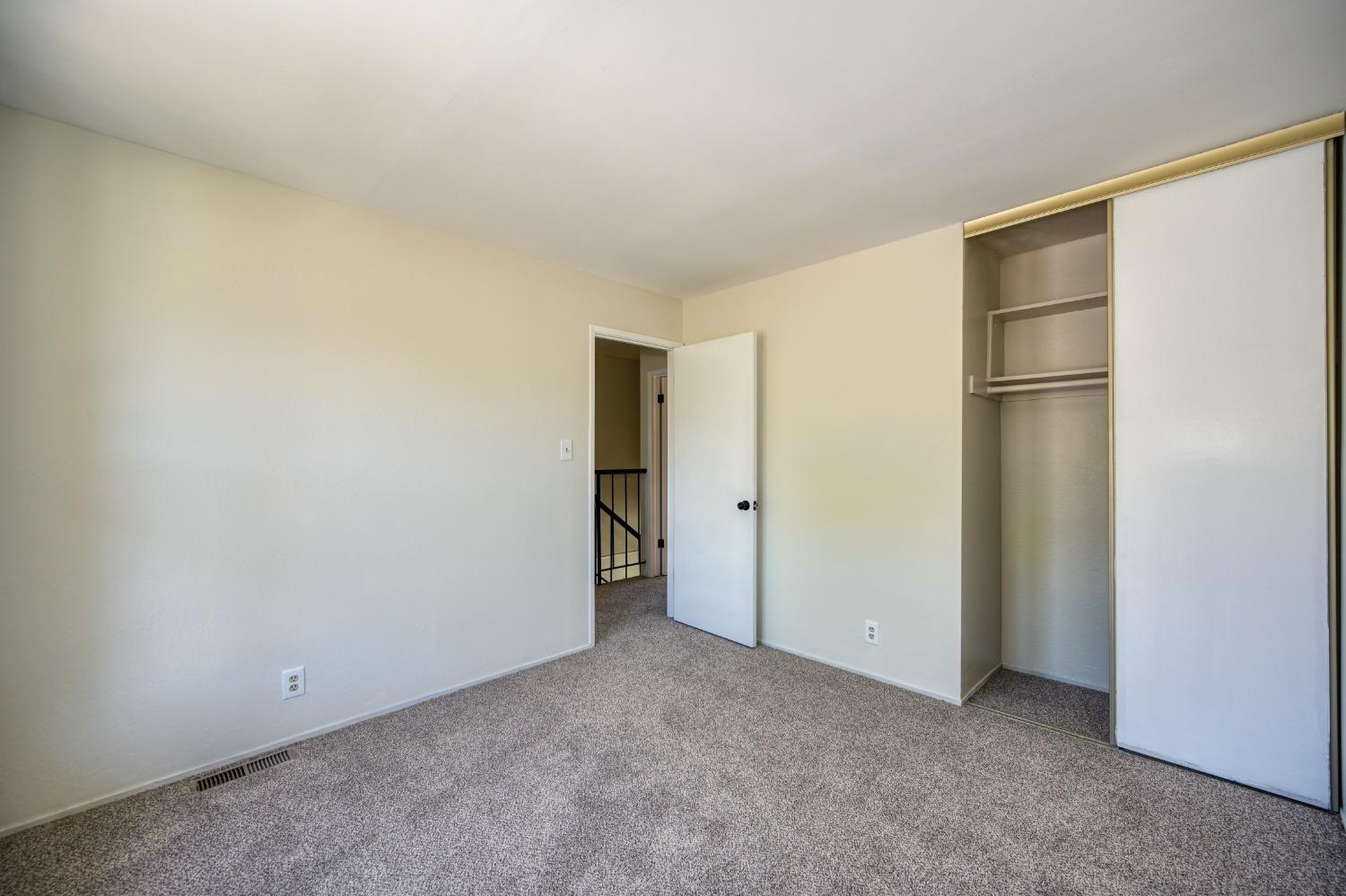 Detail Gallery Image 26 of 41 For 721 Roundtree Ct, Sacramento,  CA 95831 - 2 Beds | 1/1 Baths