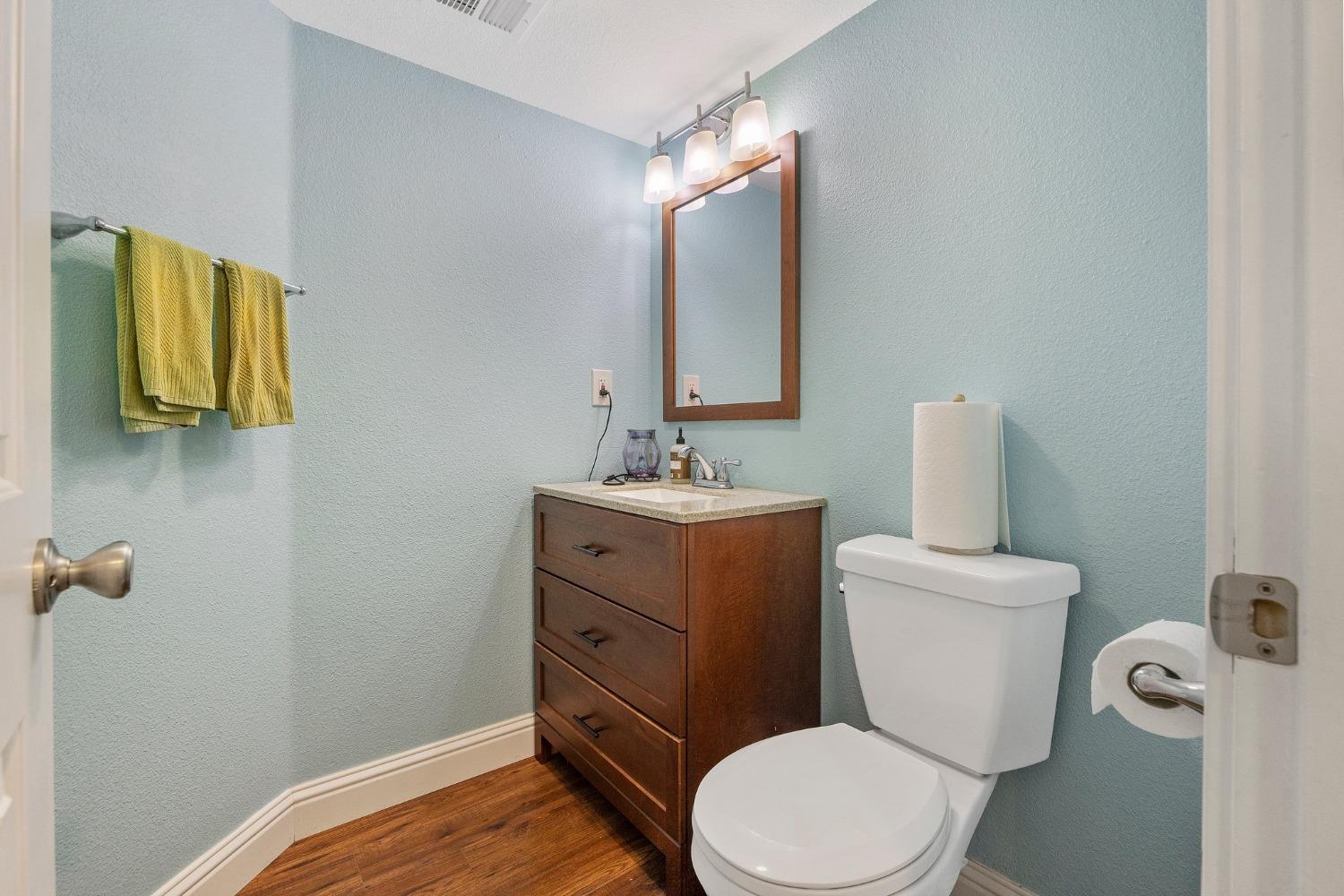Detail Gallery Image 25 of 49 For 1745 N Napa Dr, Hanford,  CA 93230 - 4 Beds | 2/1 Baths