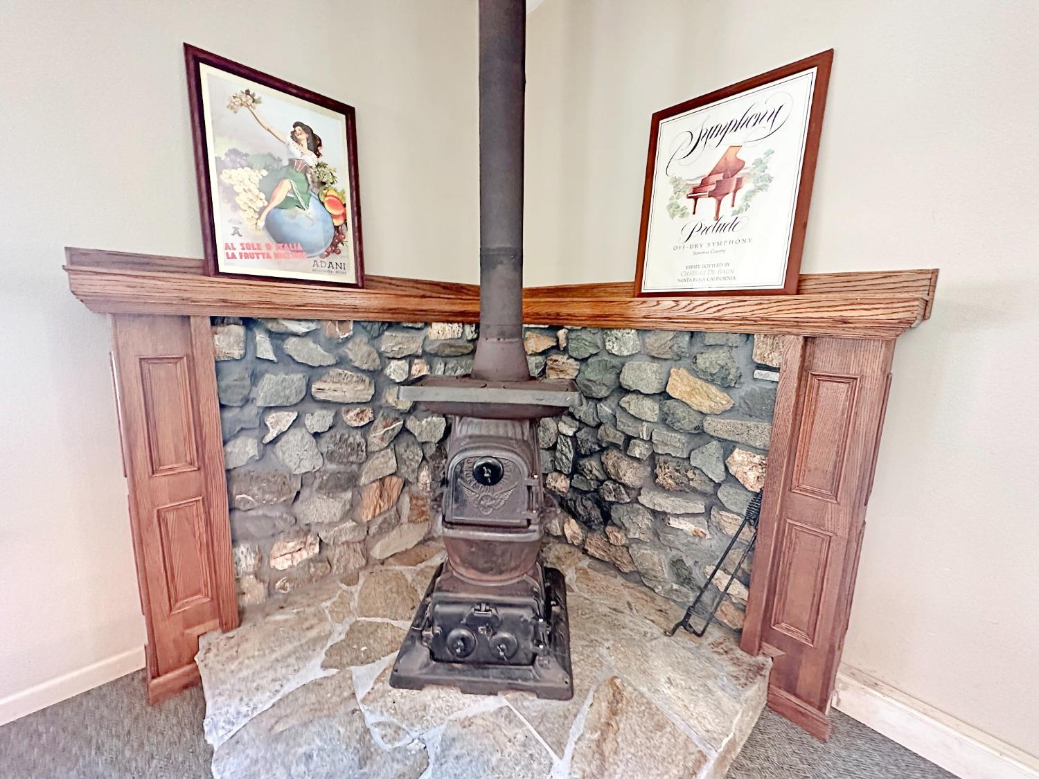 Detail Gallery Image 19 of 44 For 13270 N Meadow View Dr, Grass Valley,  CA 95945 - 3 Beds | 2 Baths