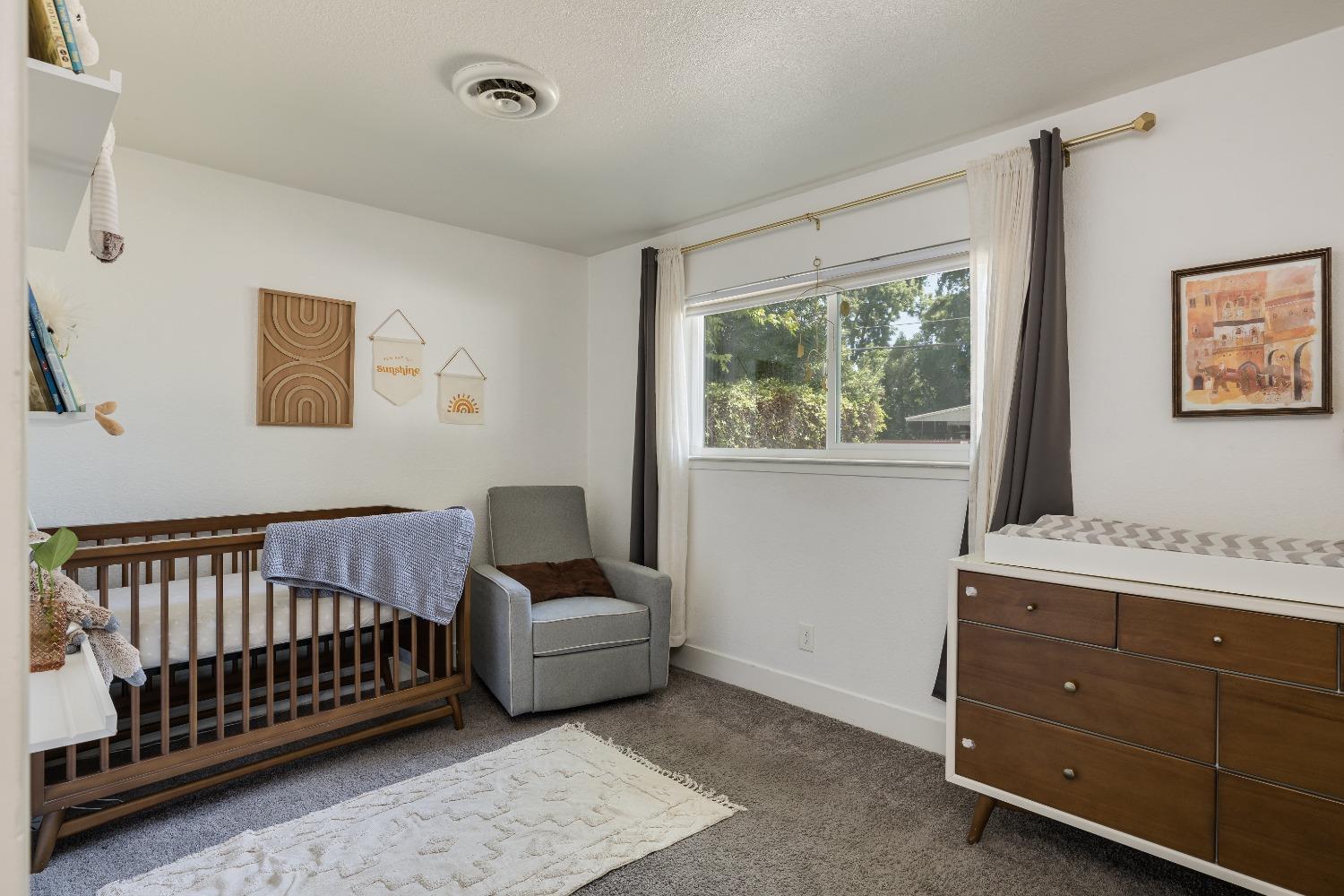 Detail Gallery Image 20 of 38 For 1340 Carrie St, West Sacramento,  CA 95605 - 4 Beds | 2 Baths