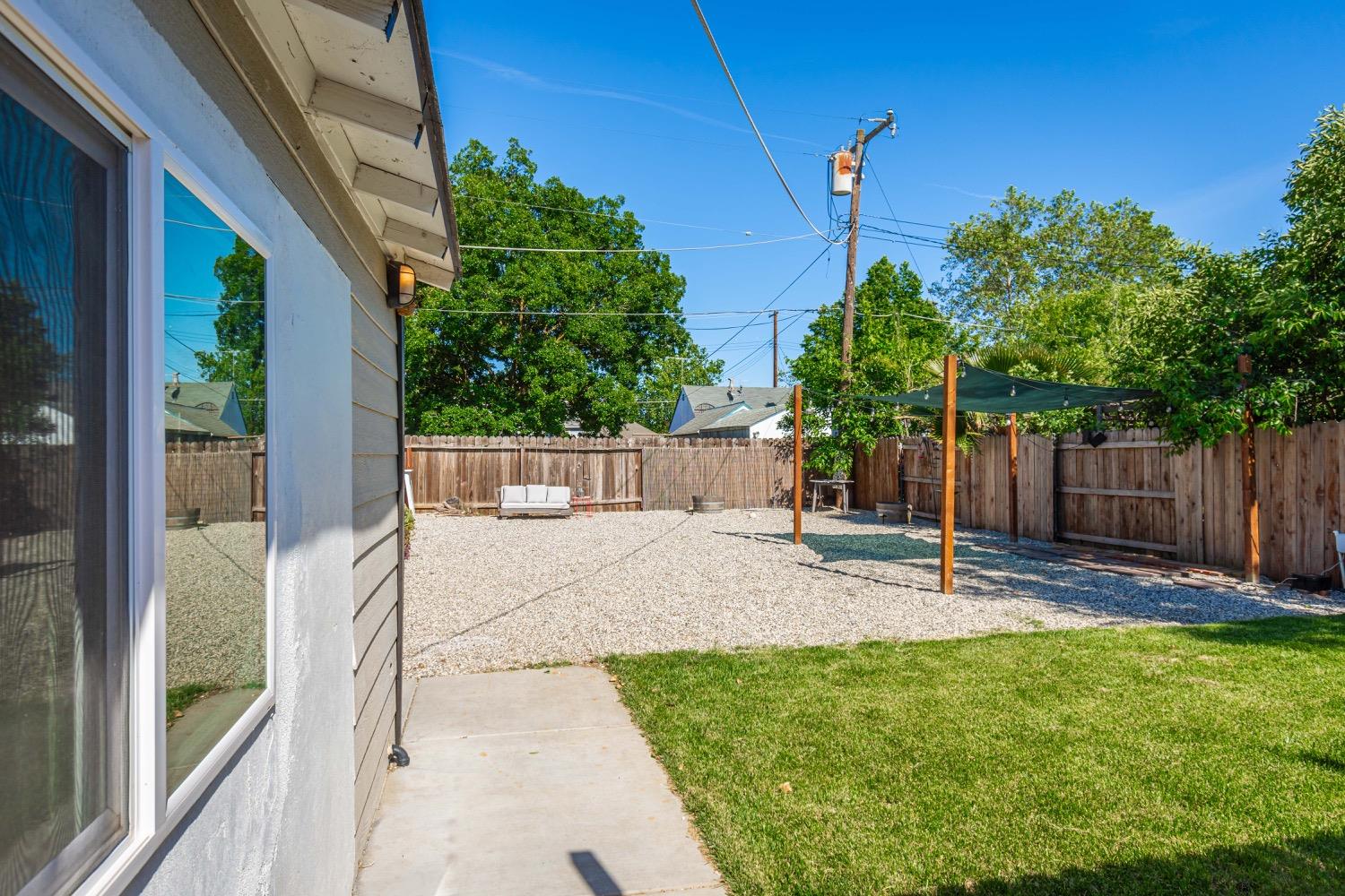 Detail Gallery Image 52 of 64 For 2554 Clay St, Sacramento,  CA 95815 - 4 Beds | 2 Baths
