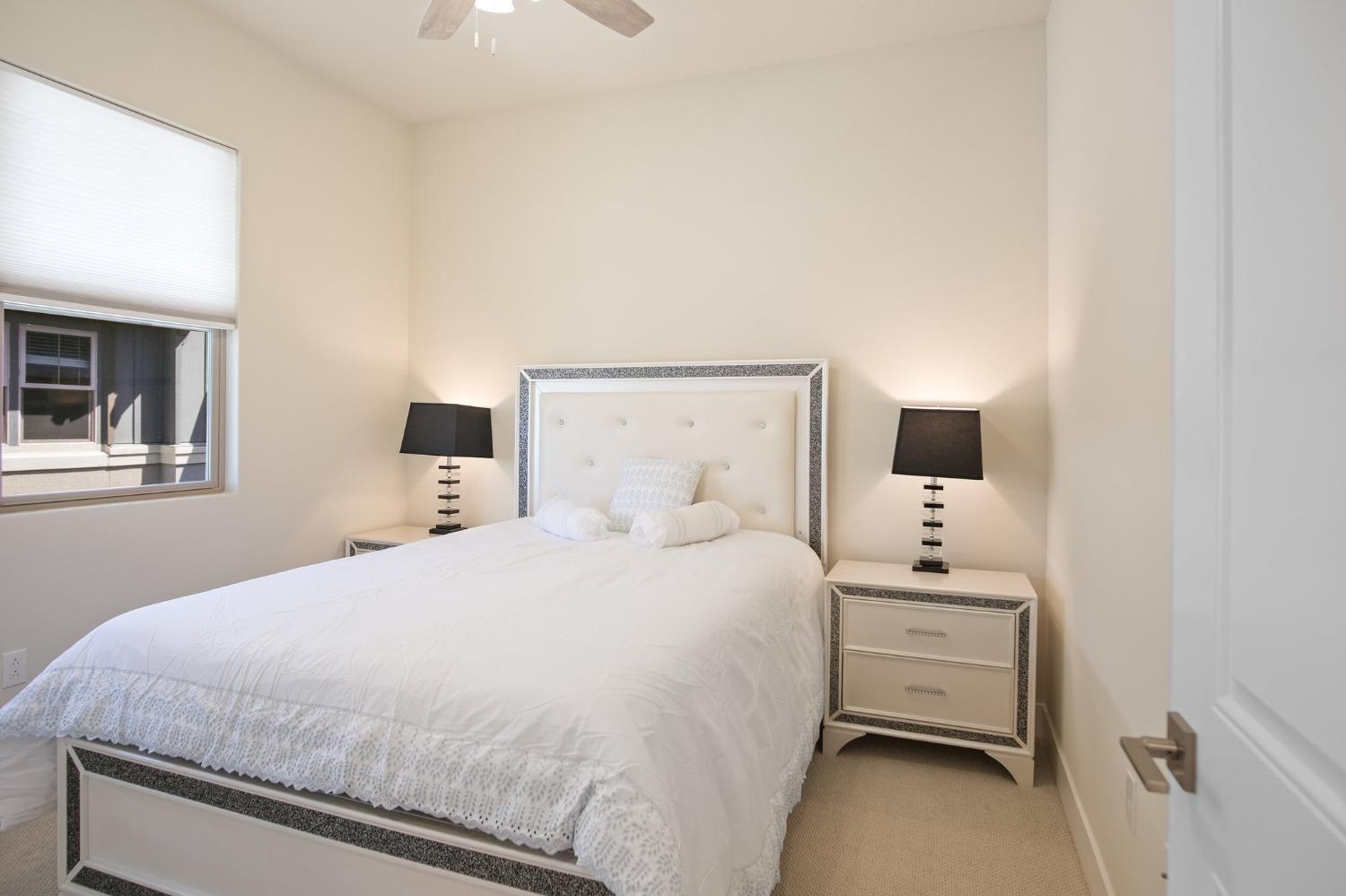 Detail Gallery Image 17 of 39 For 1661 Spring St #434,  Davis,  CA 95616 - 3 Beds | 2/1 Baths