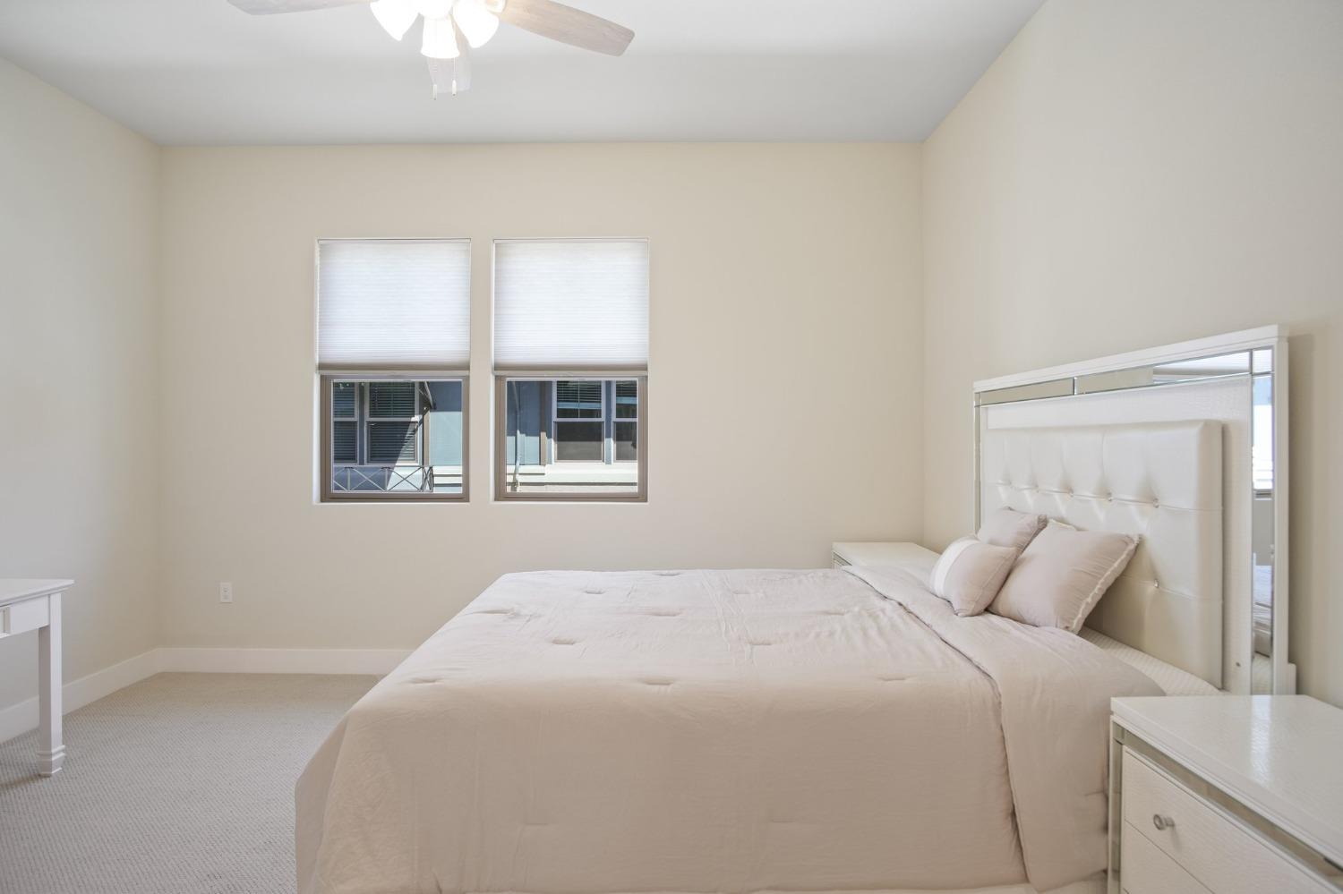 Detail Gallery Image 8 of 39 For 1661 Spring St #434,  Davis,  CA 95616 - 3 Beds | 2/1 Baths
