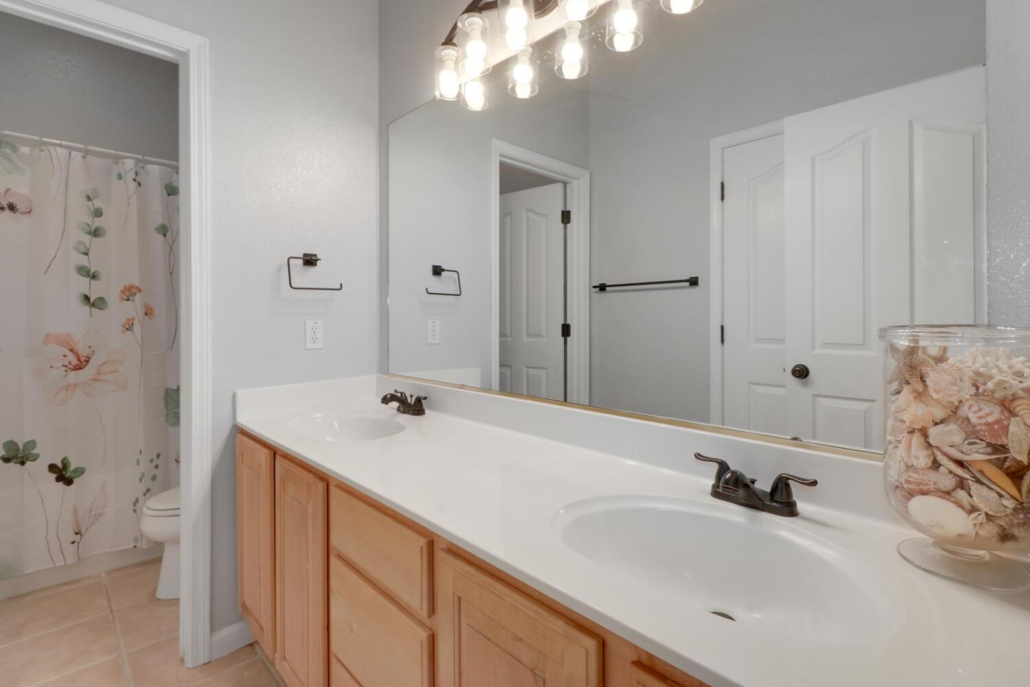 Detail Gallery Image 32 of 47 For 9511 Clarke Farms, Elk Grove,  CA 95624 - 4 Beds | 2 Baths