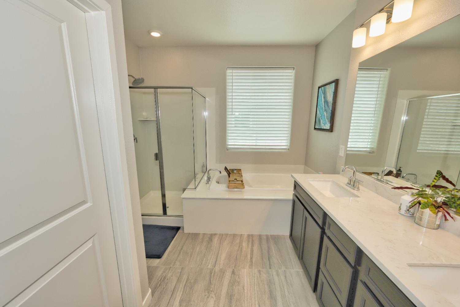 Detail Gallery Image 25 of 28 For 3062 Eagle Chase Walk, Sacramento,  CA 95833 - 3 Beds | 3/1 Baths