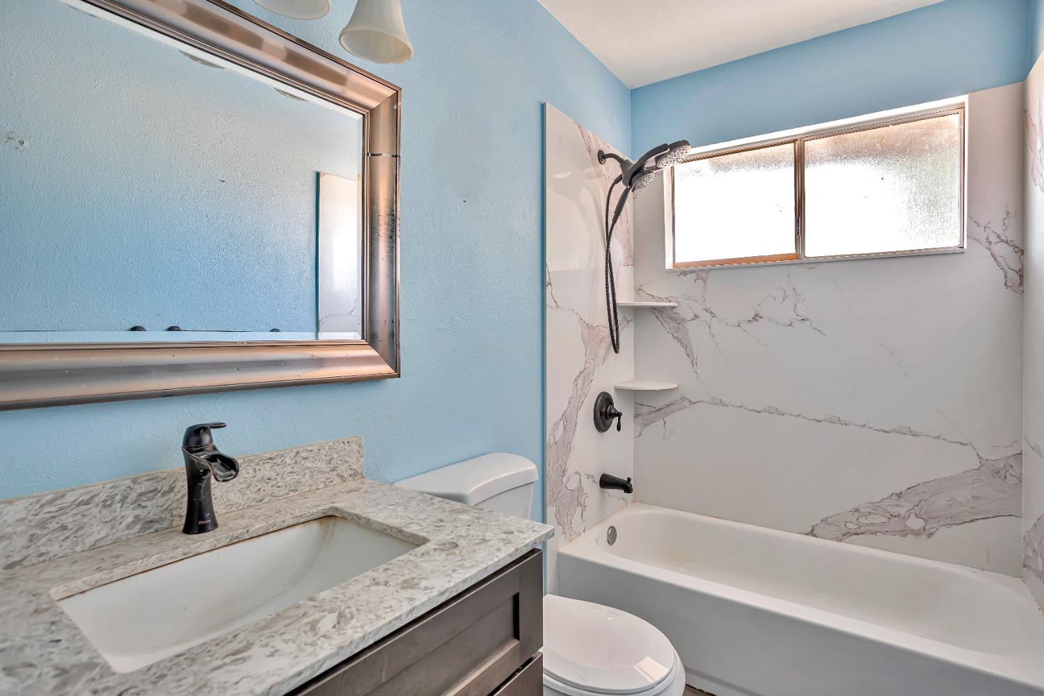 Detail Gallery Image 12 of 23 For 3854 Bainbridge Dr, North Highlands,  CA 95660 - 3 Beds | 1 Baths