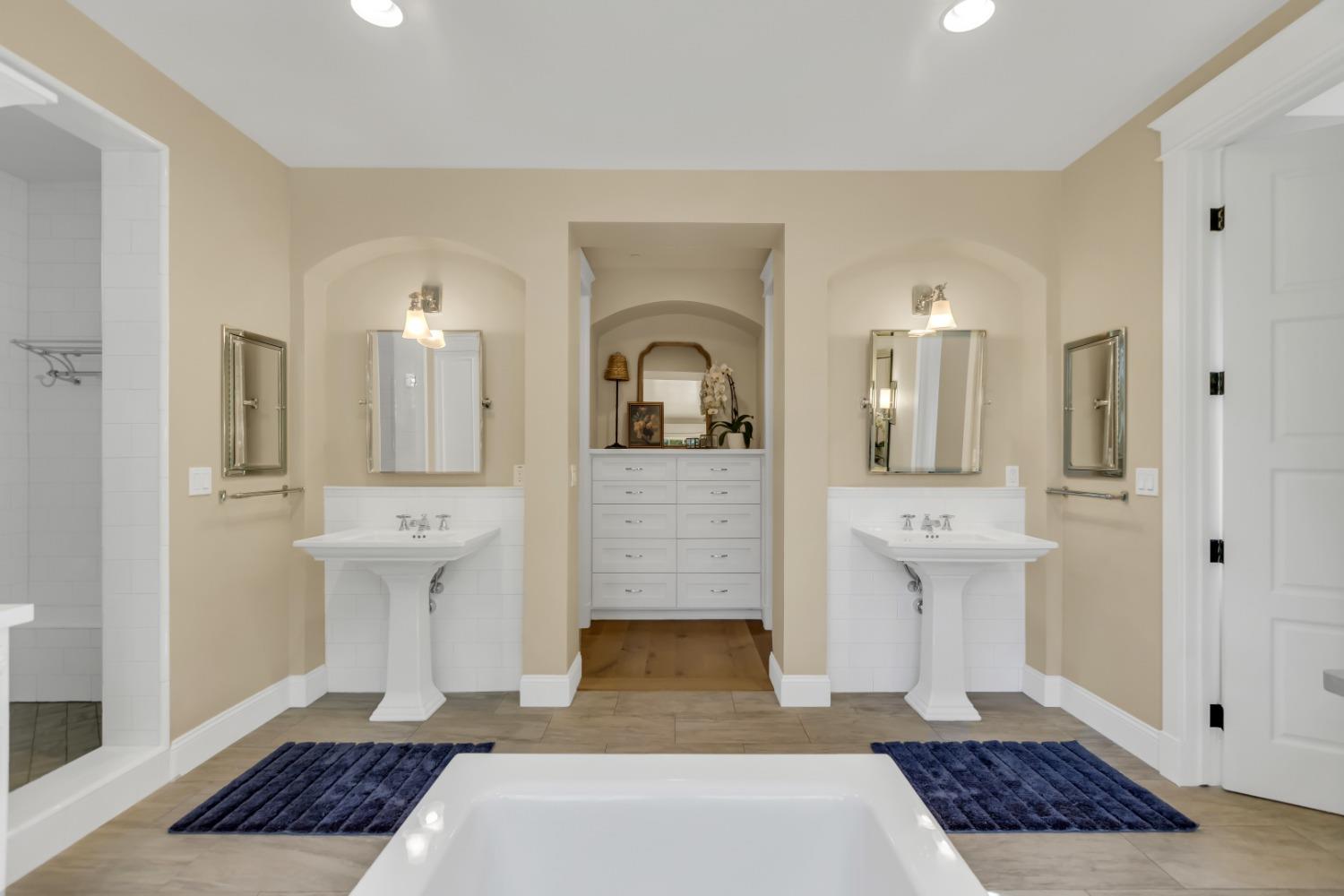Detail Gallery Image 37 of 99 For 4081 Wigeon Ct, Shingle Springs,  CA 95682 - 5 Beds | 3/2 Baths