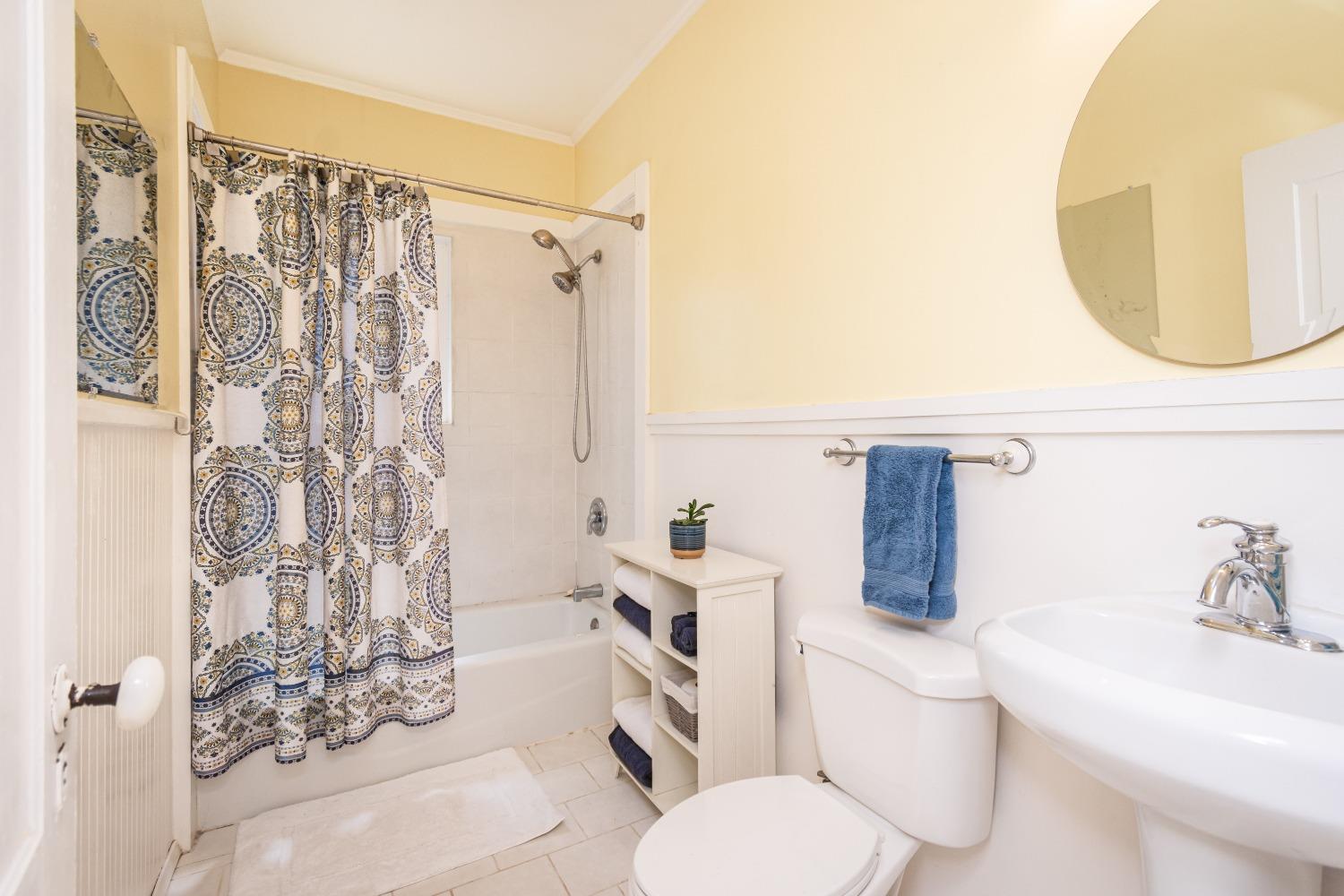 Detail Gallery Image 11 of 22 For 193 E. 7th, Lincoln,  CA 95648 - 3 Beds | 1 Baths