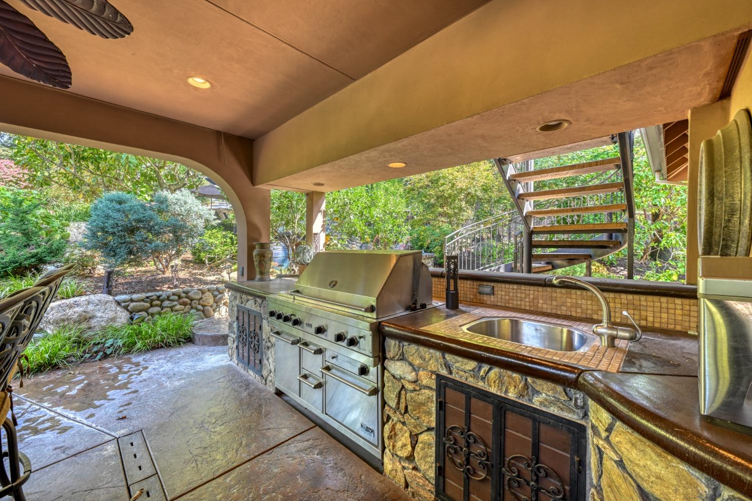 Detail Gallery Image 33 of 77 For 5816 Wedgewood Dr, Granite Bay,  CA 95746 - 5 Beds | 4/1 Baths
