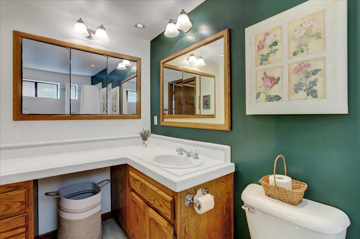 Detail Gallery Image 25 of 88 For 25801 Oak Forest Ct, Colfax,  CA 95713 - 6 Beds | 3/1 Baths