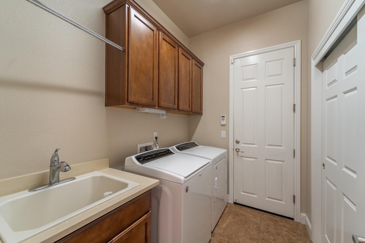 Detail Gallery Image 26 of 48 For 1512 Knollwood St, Manteca,  CA 95336 - 3 Beds | 2/1 Baths