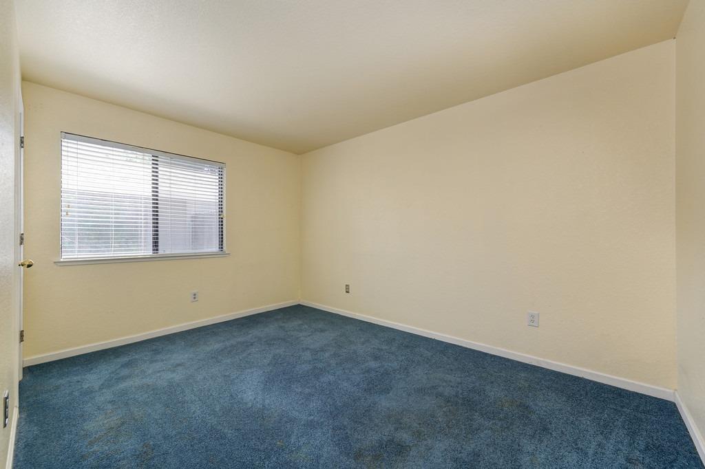 Detail Gallery Image 17 of 39 For 3612 Gold Creek Ln, Sacramento,  CA 95827 - 2 Beds | 2 Baths