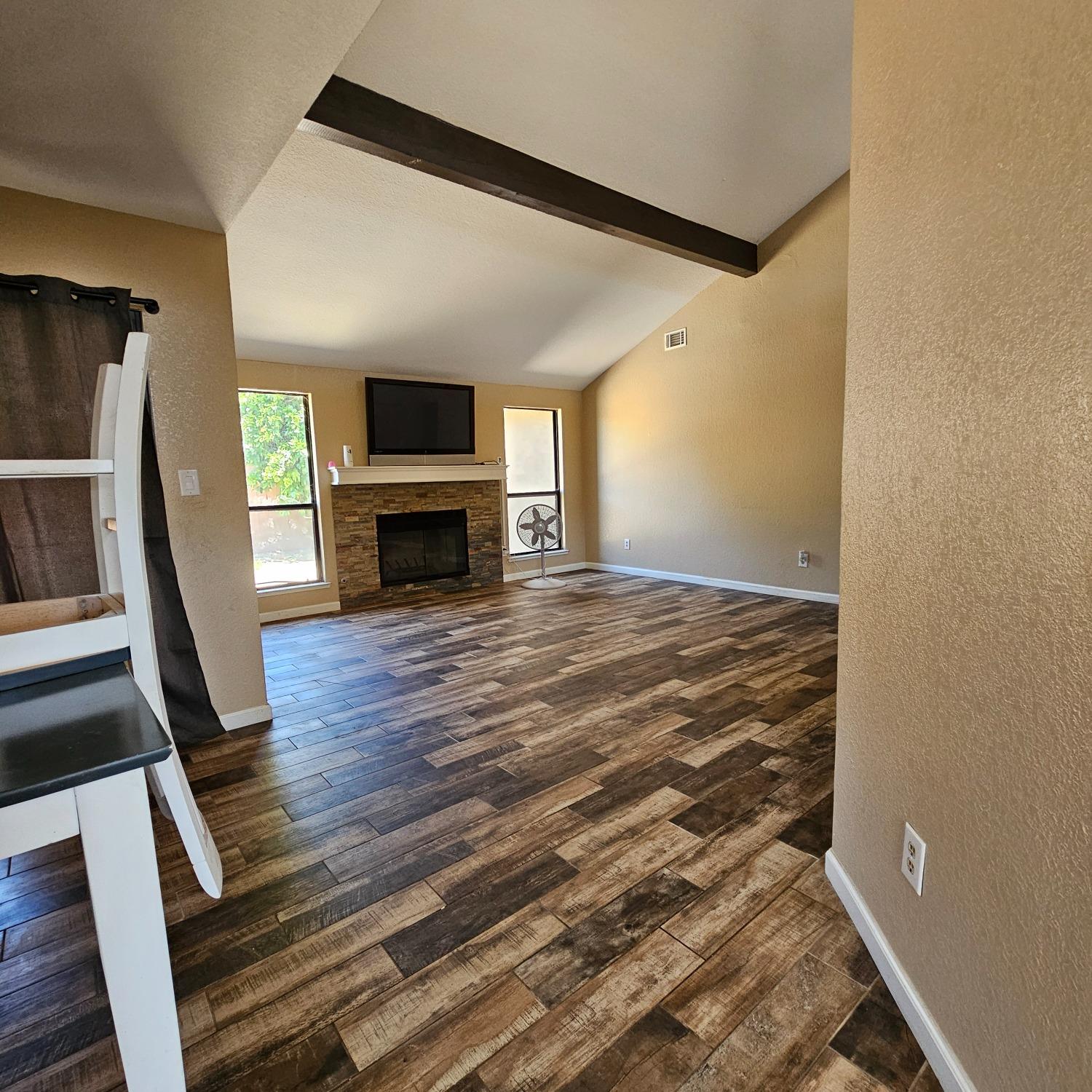 Detail Gallery Image 7 of 25 For 2421 Manor Oak Dr, Modesto,  CA 95355 - 3 Beds | 2 Baths