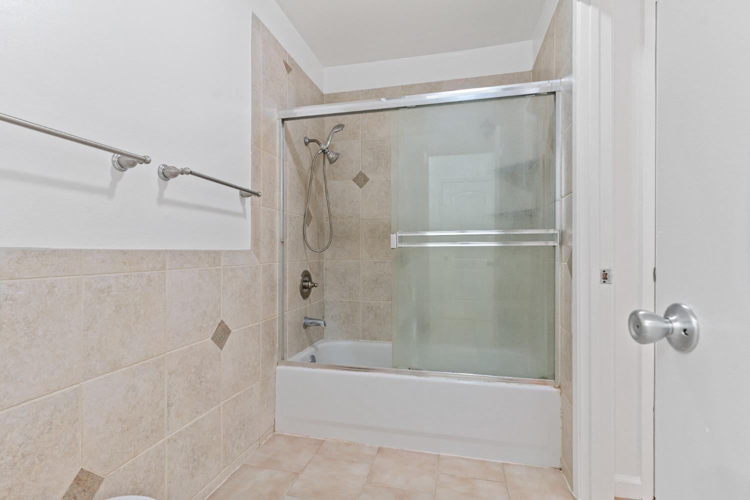Detail Gallery Image 34 of 49 For 5105 Greenberry Dr, Sacramento,  CA 95841 - 3 Beds | 1/1 Baths
