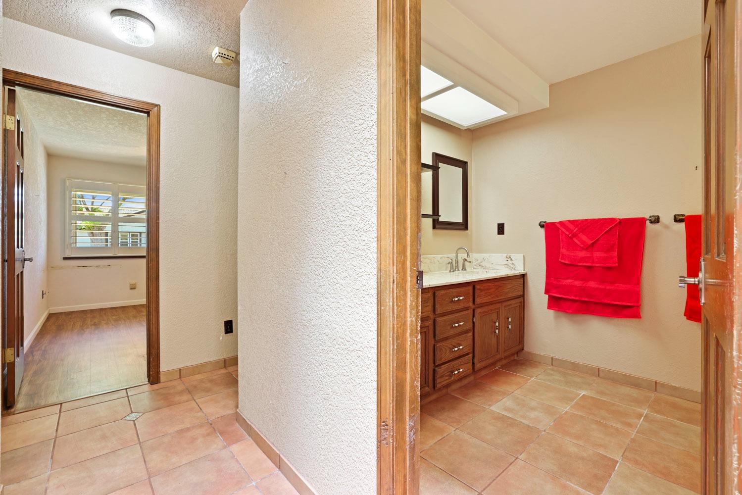 Detail Gallery Image 35 of 53 For 3904 Trillium Ave, Modesto,  CA 95356 - 4 Beds | 2/1 Baths
