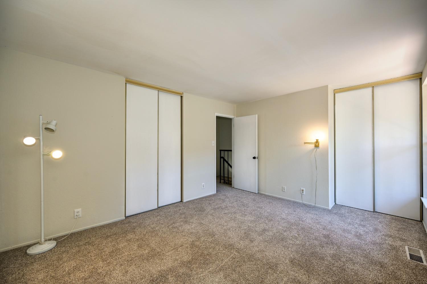 Detail Gallery Image 18 of 41 For 721 Roundtree Ct, Sacramento,  CA 95831 - 2 Beds | 1/1 Baths