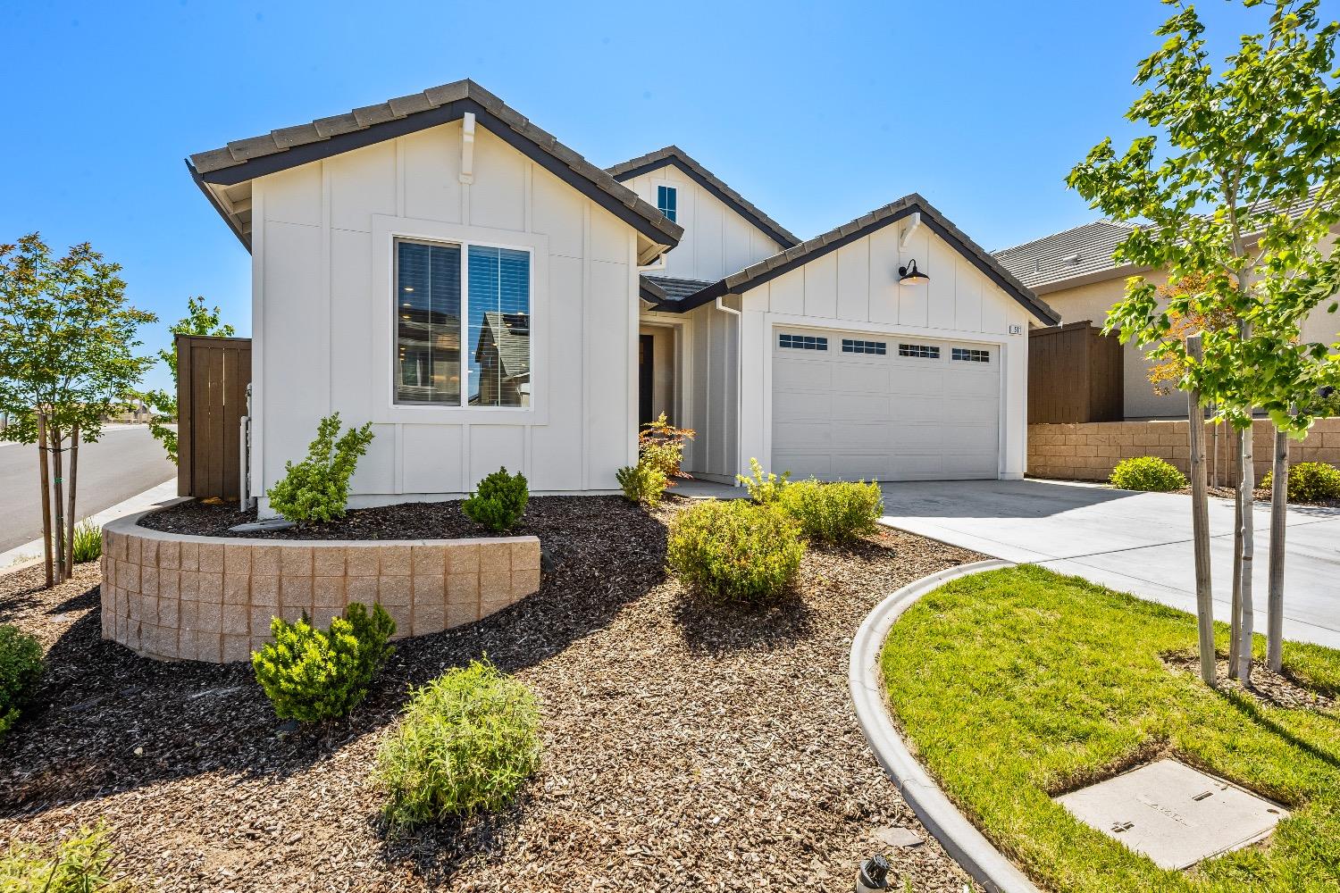 Detail Gallery Image 2 of 57 For 511 Desert Bloom Ct, Rocklin,  CA 95765 - 3 Beds | 2 Baths